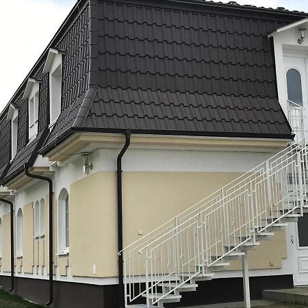 Penzion Aniko Diakovce-Sala Eksteriør bilde